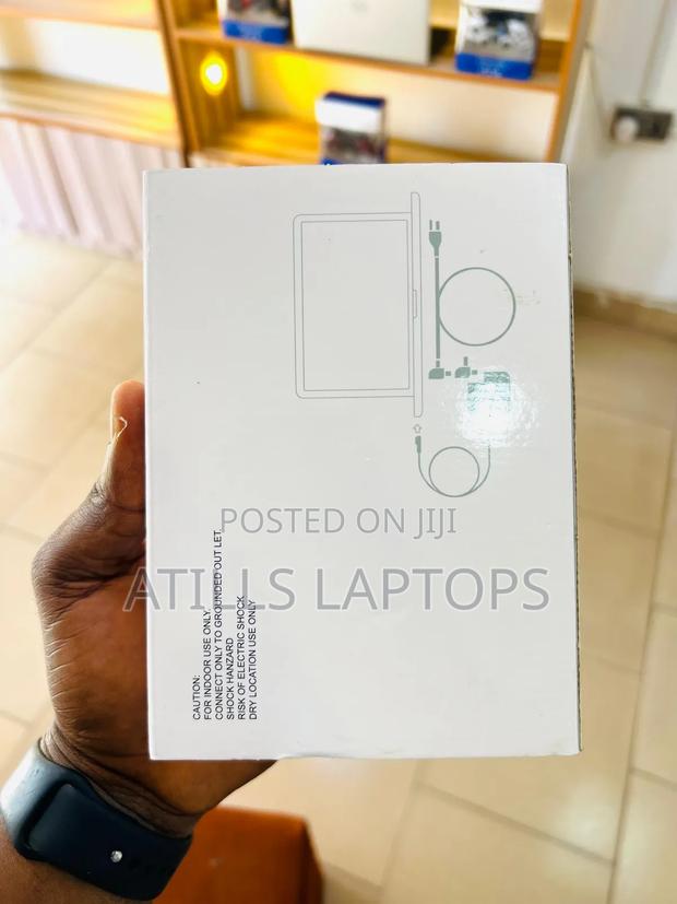 Apple Macbook Type C 87 Watts · Photo 2