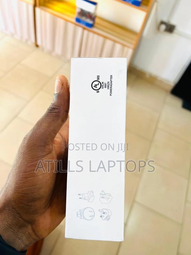 Apple Macbook Type C 87 Watts · Photo 3