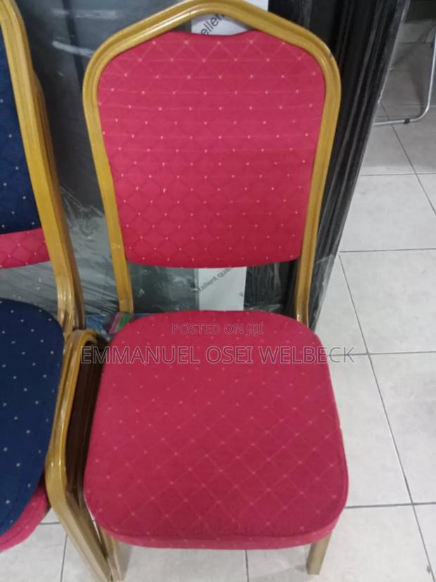 Auditorium Chair · Photo 1
