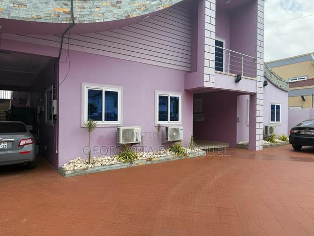 Furnished 4bdrm Duplex in Westland West Legon, Police Station for sale · Photo 3
