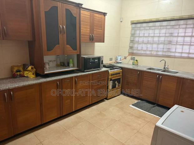 Furnished 4bdrm Duplex in Westland West Legon, Police Station for sale · Photo 8