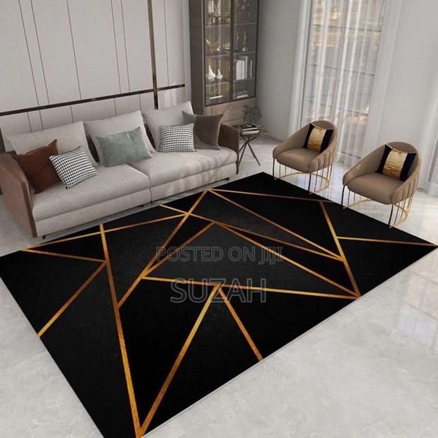 Luxury Center Mat · Photo 1