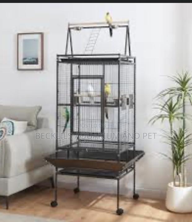 Spacious Long Parrot Cage · Photo 2