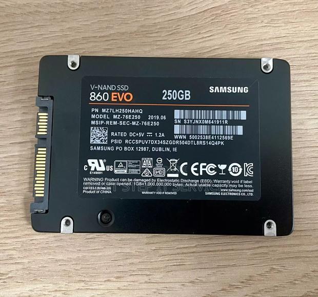 250gb Samsung SSD · Photo 1