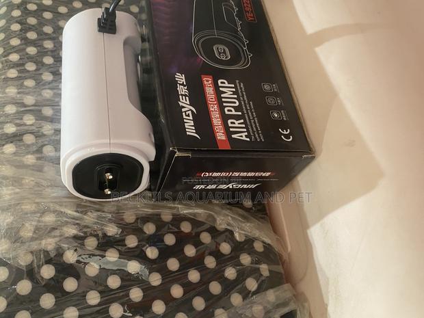 Jingy Double Outlet Airpump With Regulator · Photo 2
