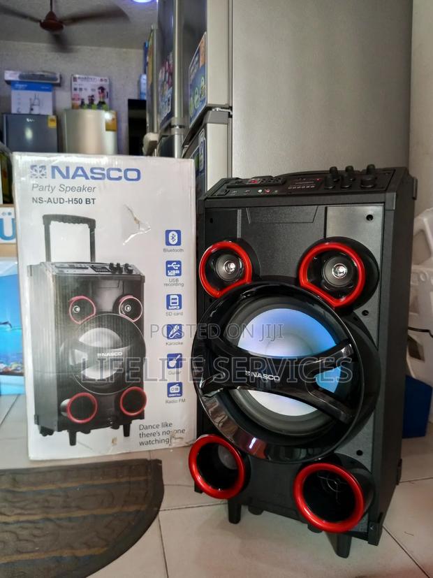 Nasco Party Speaker With Microphone · Photo 1