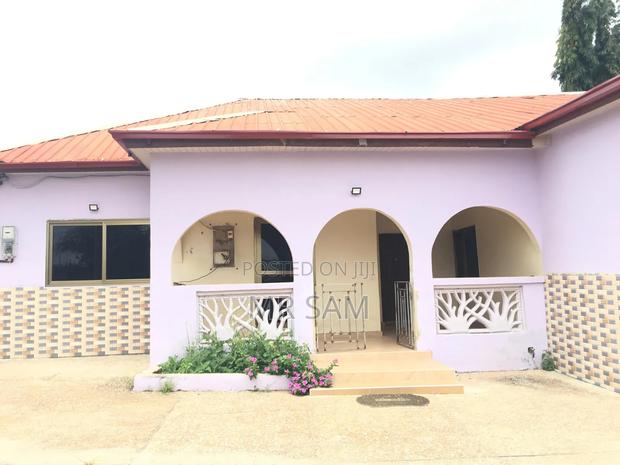 5bdrm House in Sam Properties, Weija for sale · Photo 2