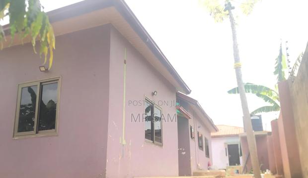 5bdrm House in Sam Properties, Weija for sale · Photo 4