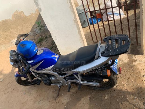 Suzuki GSR 2022 Blue · Photo 3