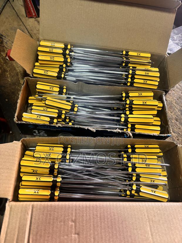 Yellow Black Slim Screwdriver. · Photo 1