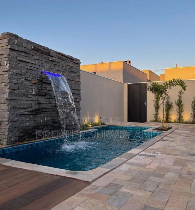 Quality Swimming Pool Construction · Photo 1