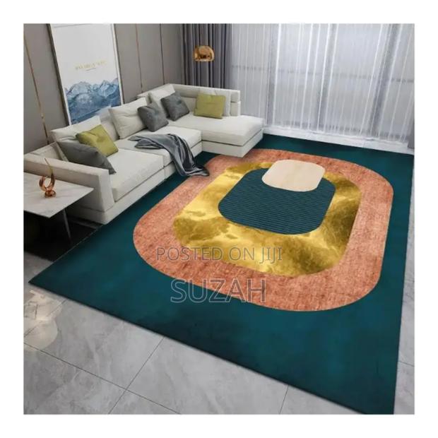 Soft Surface Rug · Photo 1