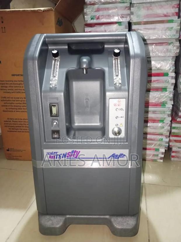 Oxygen Concentrator 10 Litres (American Type) · Photo 1