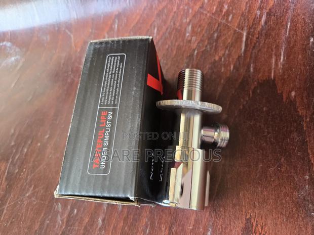 Angle Valves · Photo 2