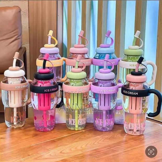 1300ml Water Bottle · Photo 1