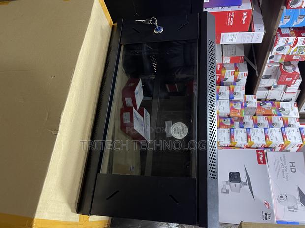 Hikview 6u Cabinet 530x400x200 Complete With Fan Tral ++ Pdu · Photo 3