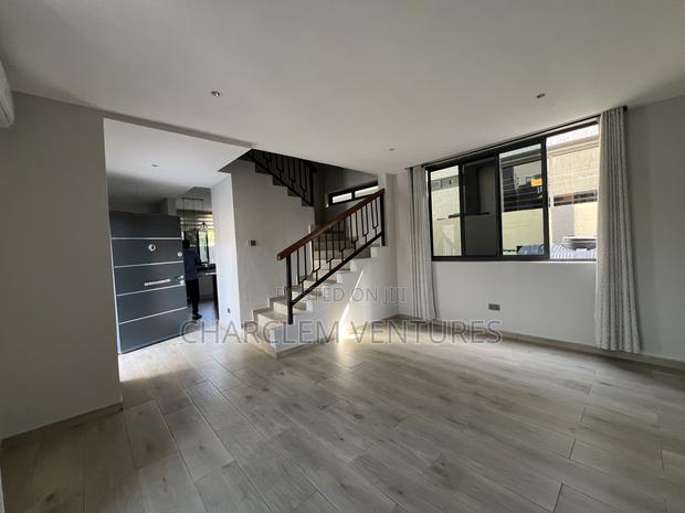 3bdrm Townhouse/Terrace in Charclem Ventures, Ashaley Botwe for sale · Photo 6