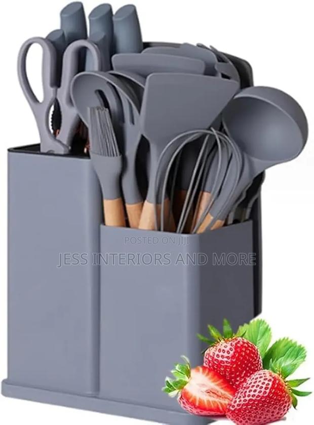 19 PCS Set of Silicone Kitchen Utensil · Photo 1