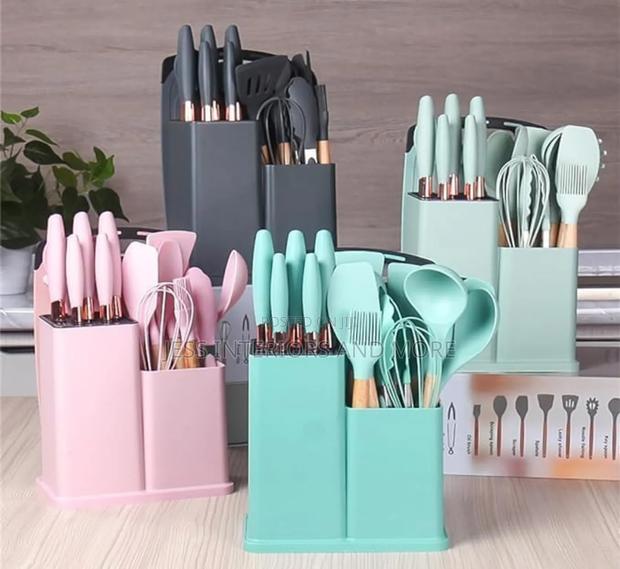 19 PCS Set of Silicone Kitchen Utensil · Photo 4