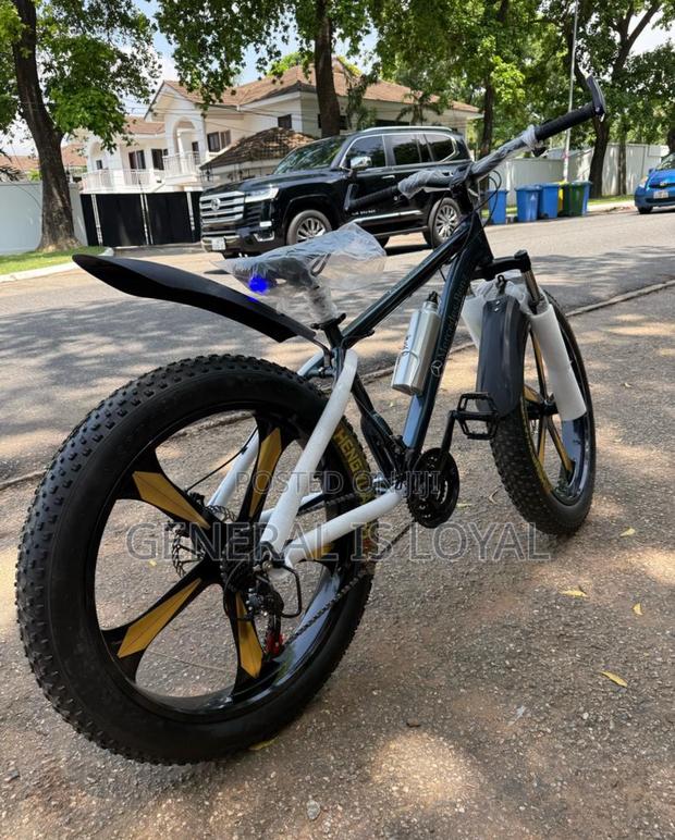 New Motorcycle 2024 Black · Photo 4