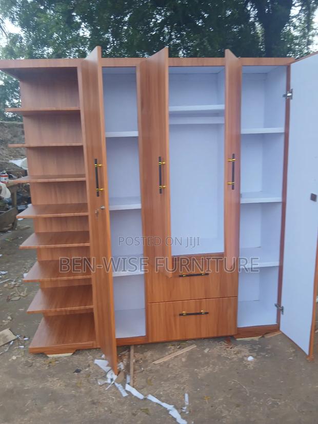 Quality Wardrobe · Photo 2