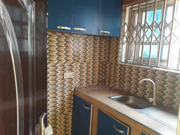 1bdrm Room & Parlour in Amasaman 3 Junction, Pokuase for rent · Photo 7
