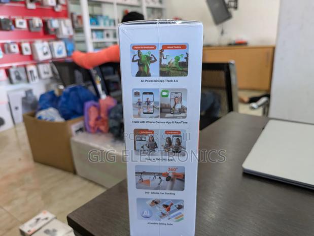 Insta360 Flow 2 Pro Smartphone Gimbal Stabilizer · Photo 3