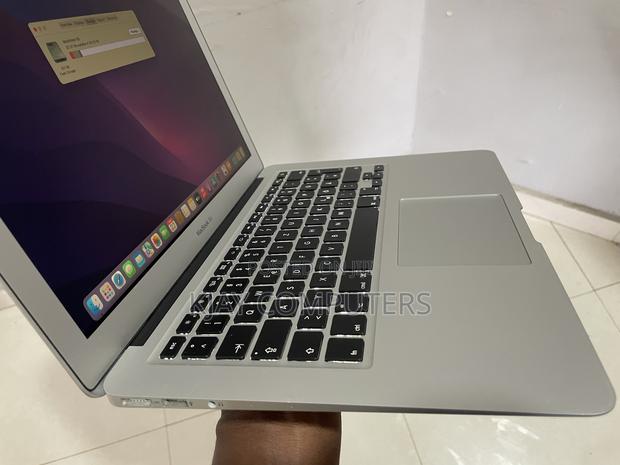 Laptop Apple MacBook Air 2015 4GB Intel Core i5 SSD 256GB · Photo 6