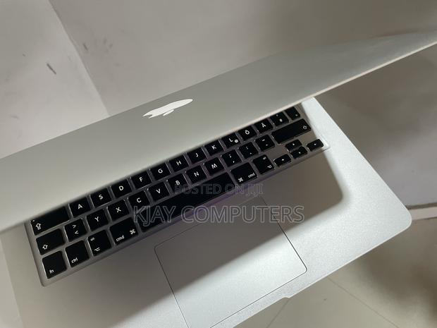 Laptop Apple MacBook Air 2015 4GB Intel Core i5 SSD 256GB · Photo 3