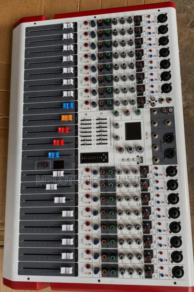 Yamaha Qr-16 16channel Powered Mixer · Photo 1