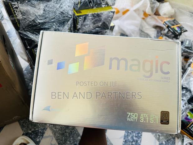 Hunters Magic Atx 3, Pcie 5 Power Supply Unit · Photo 3