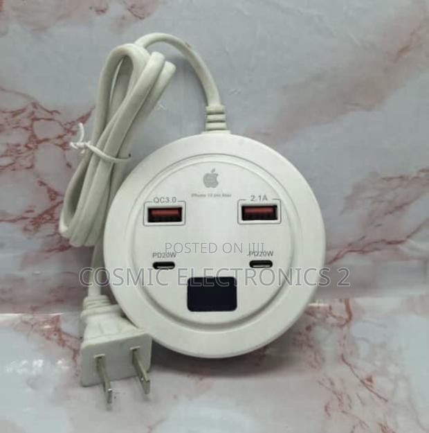 iPhone 13 Pro Max 35w Usb-C+C Power Socket With LCD Display · Photo 1