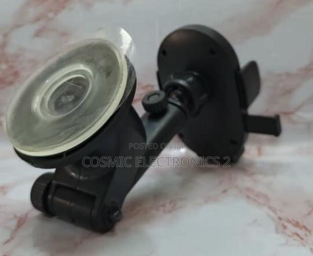 Premium Expandable Phone Holder · Photo 2