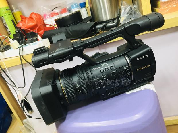 Sony Nx5 Camcorder With Sdi Hdmi Output · Photo 1