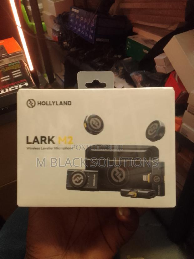 Hollyland Lark M2 Wireless Lavalier Microphone · Photo 1