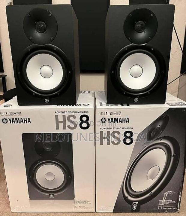 Yamaha Hs8 Powered Studio Monitors · Photo 1