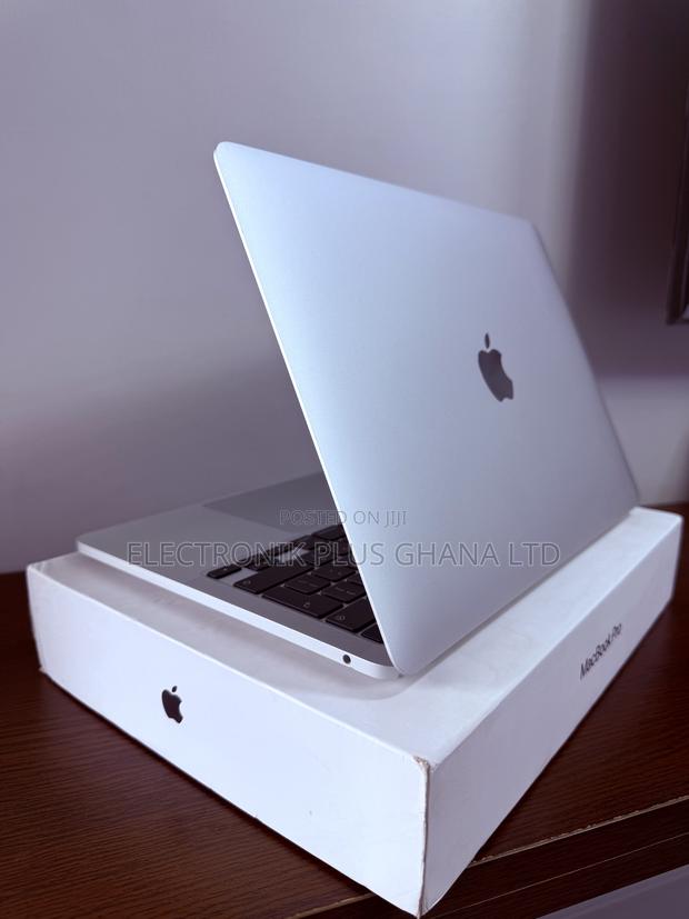 Laptop Apple MacBook Pro 2020 8GB Intel Core i5 SSD 256GB · Photo 4
