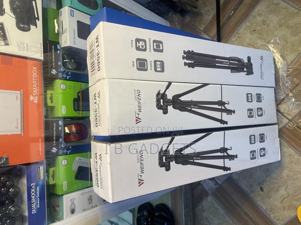 Lightweight Standing · Photo 1