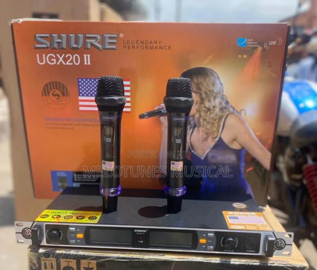 Shure Ugx20 Ii Wireless Microphone System · Photo 1