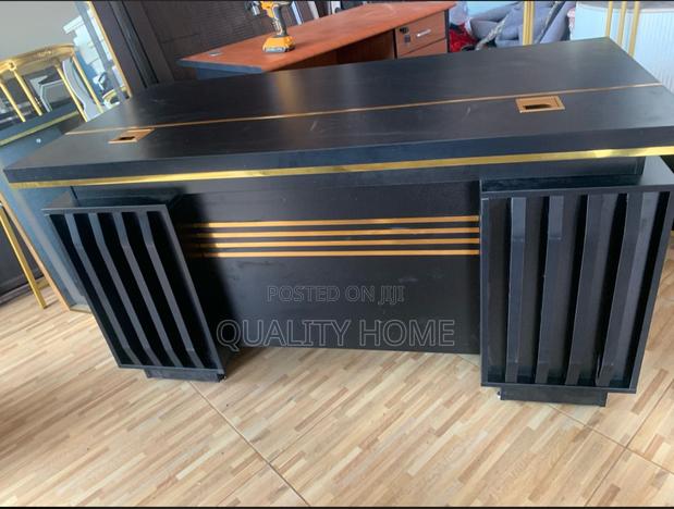 Office Table Executive · Photo 1