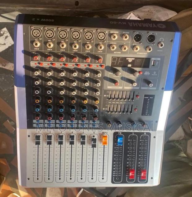 Yamaha Kv-60 6channel Powered Mixer · Photo 1