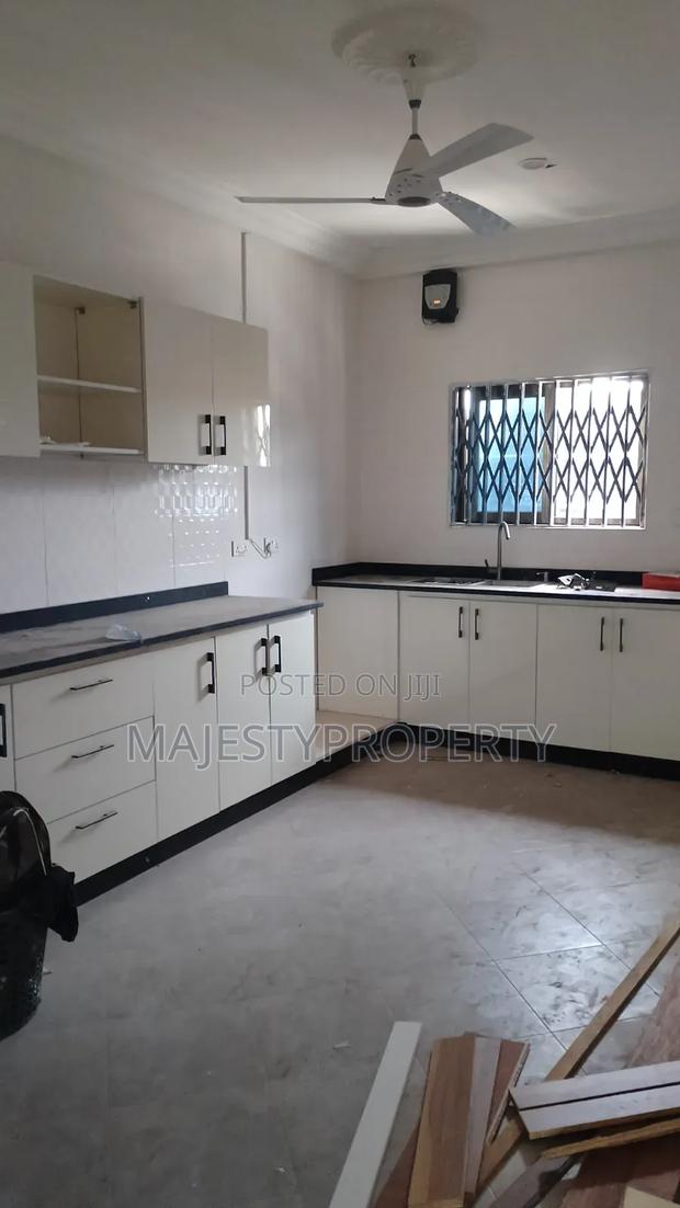 Newly Built 2bedrooms Self-Compound for Rent at Spintex · Photo 3