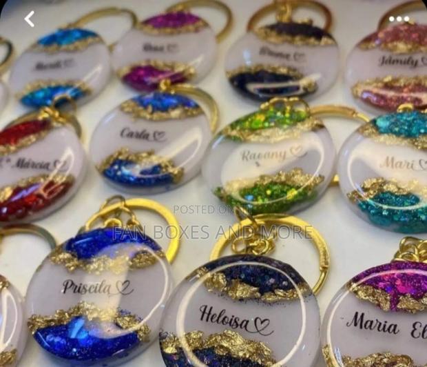 Resin Keyholders for Souvenirs (Wedding) · Photo 5