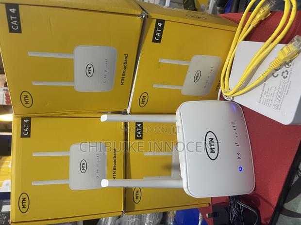 Universal Broadband Router · Photo 1