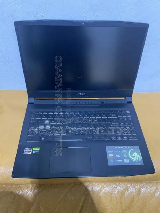 Laptop MSI 16GB AMD Ryzen 5 SSD 512GB · Photo 3