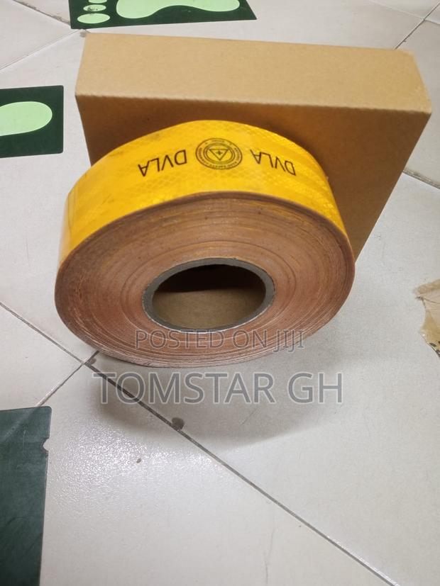 Dvla Adhesive Reflective Sticker · Photo 1