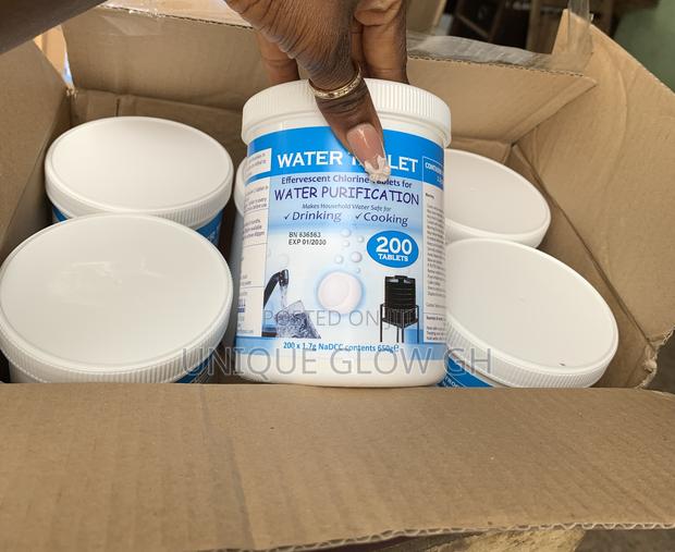 Aquatab Effervescent Water Purification Chlorine Tablets · Photo 8