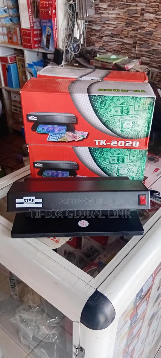 Counterfeit Detector · Photo 1