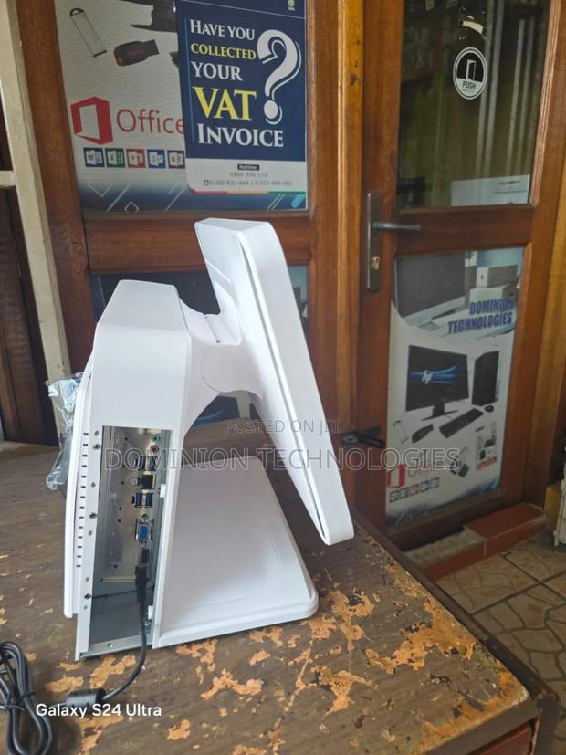 Top Edge One Screen Touch Pos I5 at 6th Gen / 8gb/ 256gb SSD · Photo 3