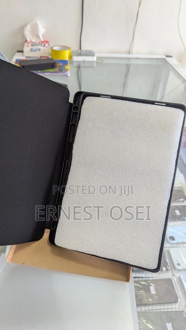 Galaxy Tab A9+ Flip Cases · Photo 5